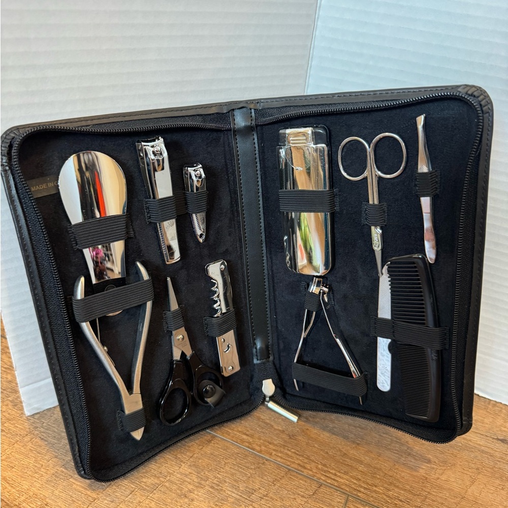 New Travel Grooming and Manicure Kit in Zippered Black Case